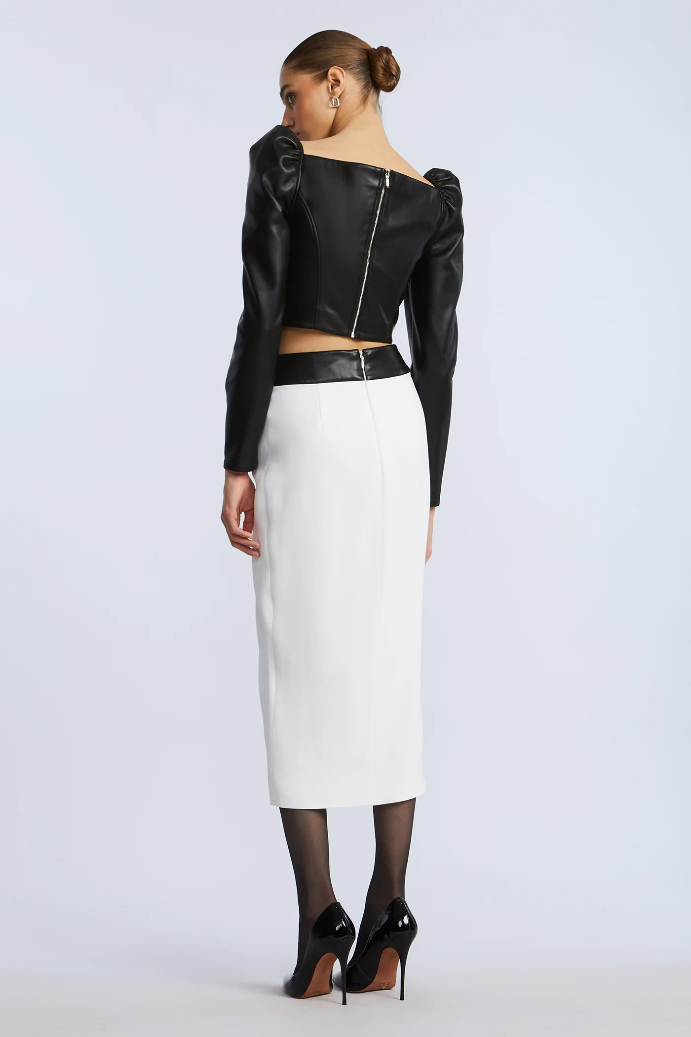 Puff Sleeve Leather Top - Builderot