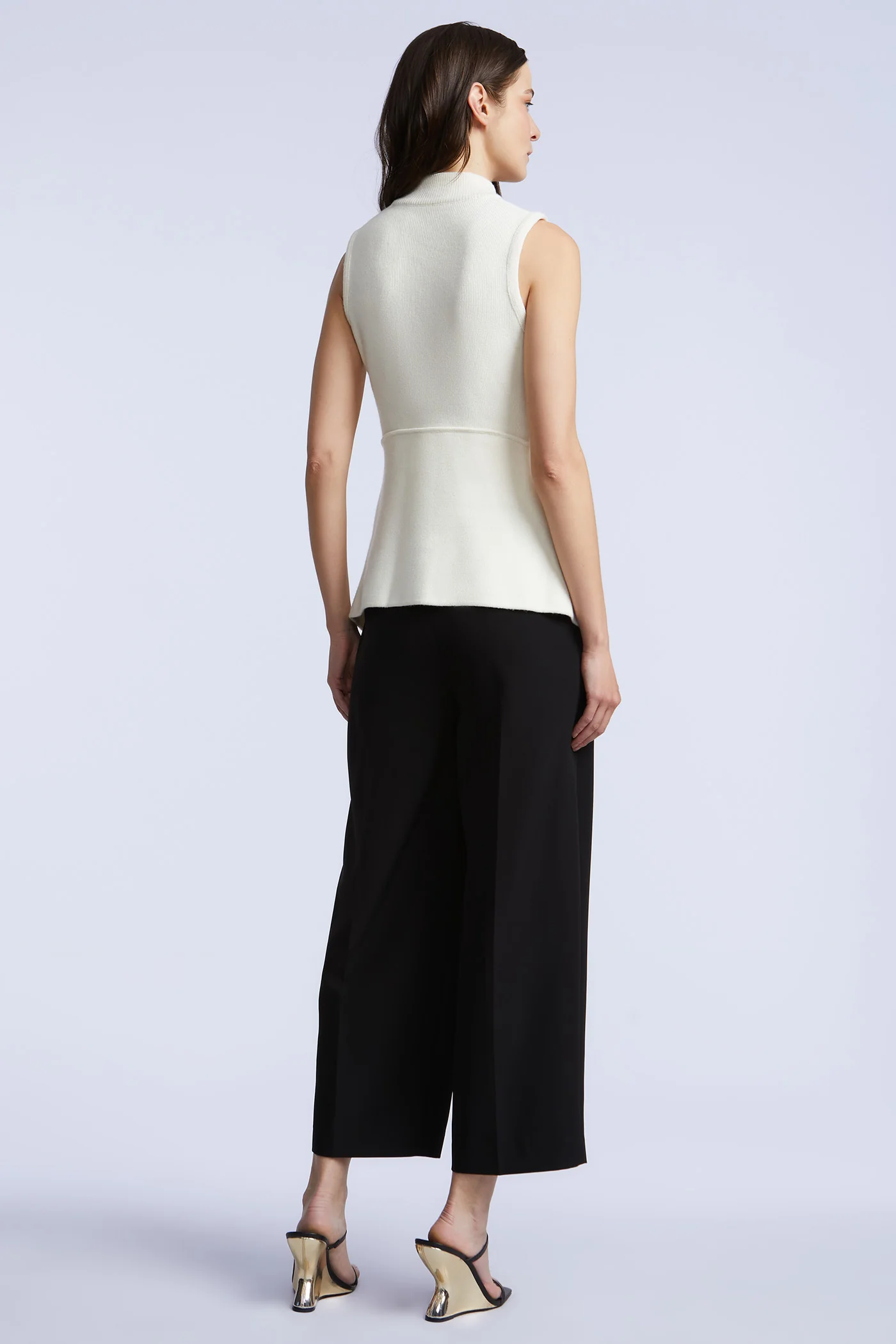 Rhea Sweater - Builderot