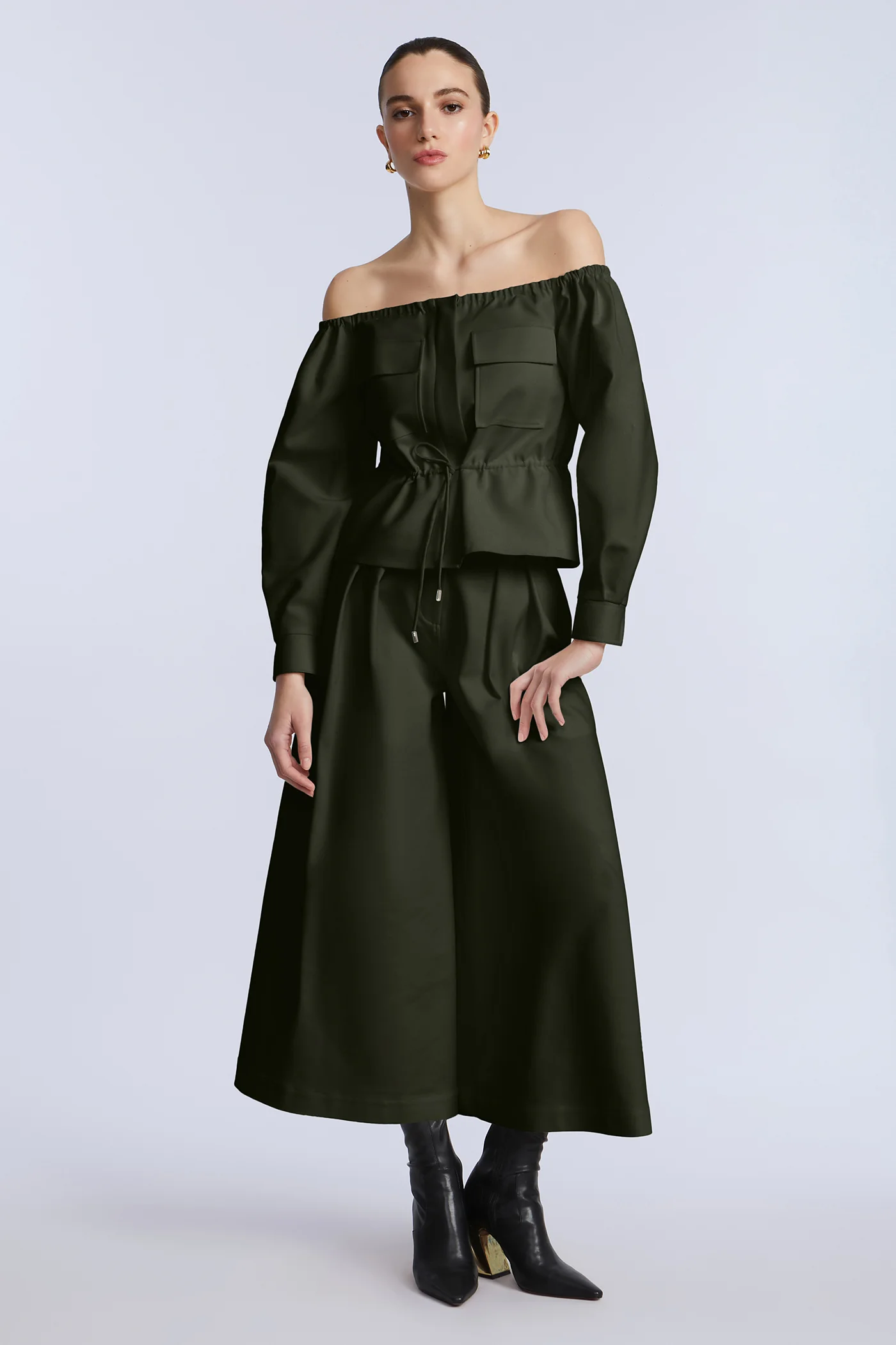 Pleated Front Crop Pant - Builderot