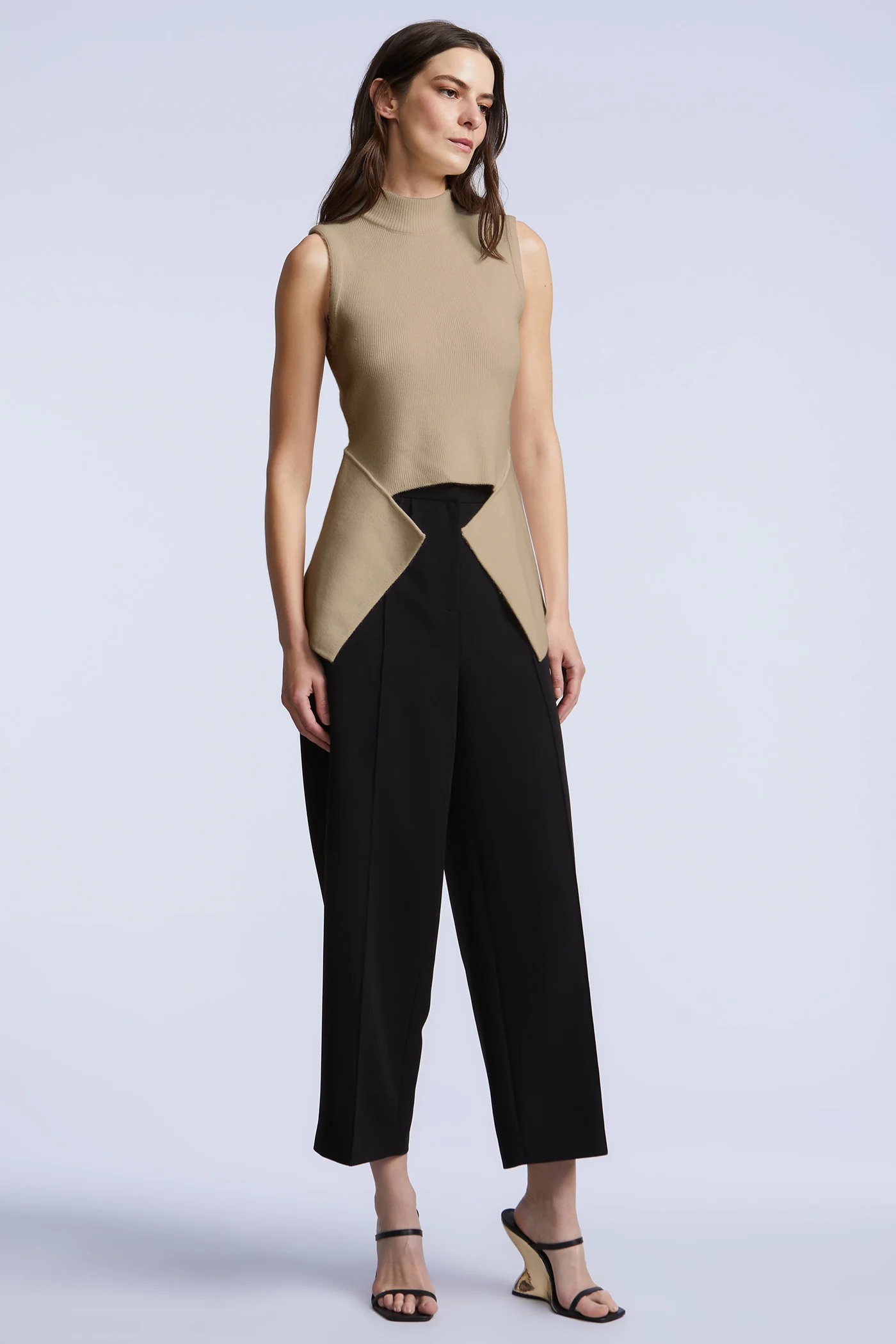 Rhea Sweater - Builderot