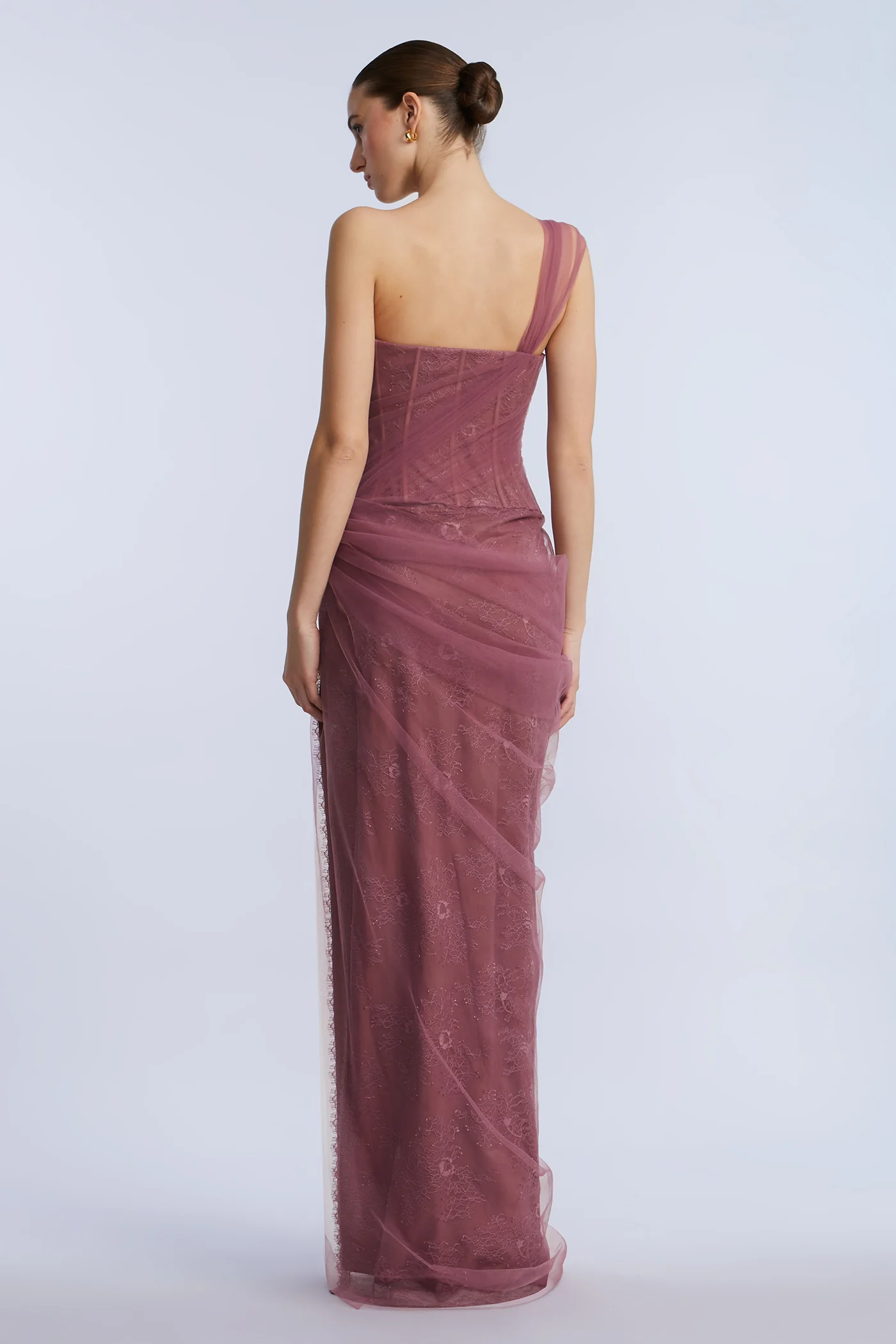 Tulle & Lace Gown - Builderot