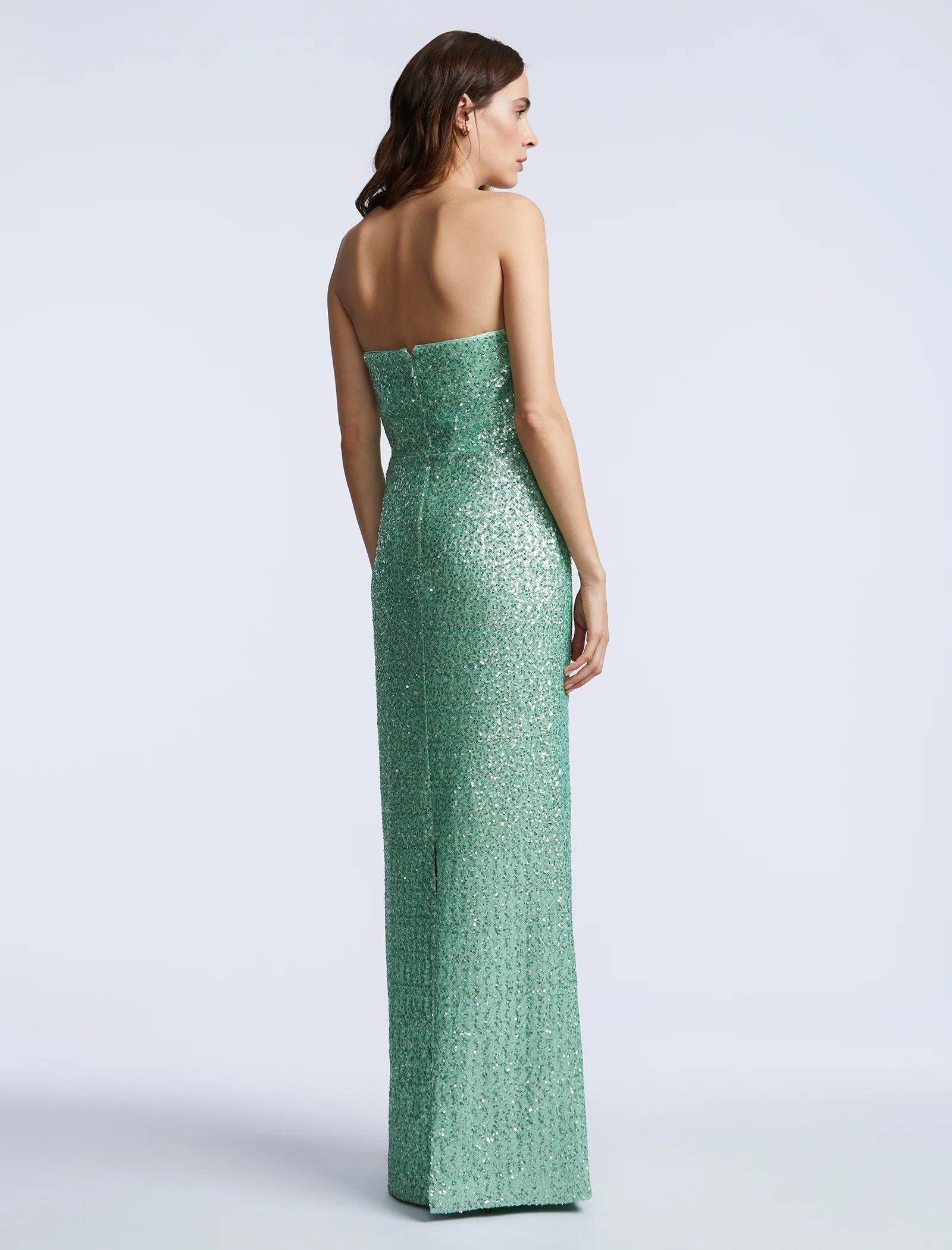 Plunging U Neckline Gown - Builderot